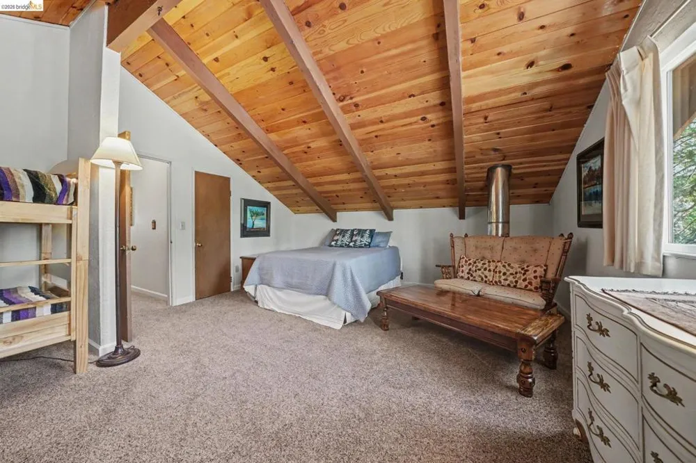 718 Mauna Kea Dr Arnold, CA 95223