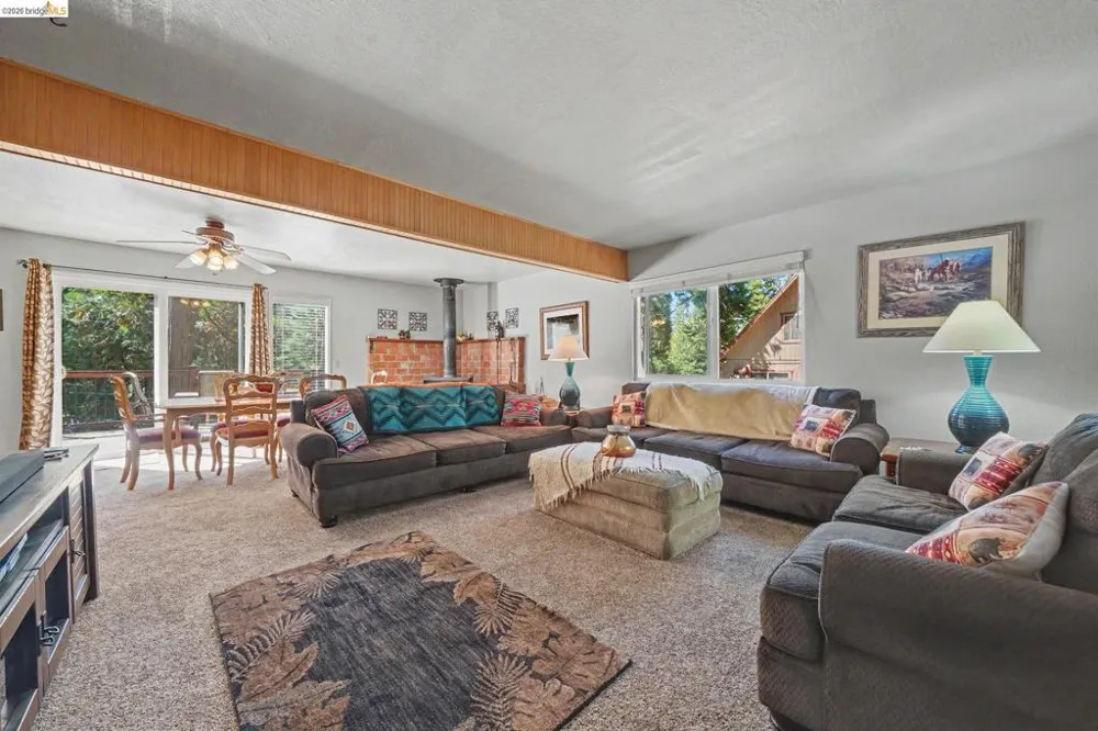 718 Mauna Kea Dr Arnold, CA 95223