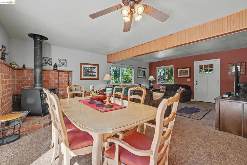 718 Mauna Kea Dr Arnold, CA 95223