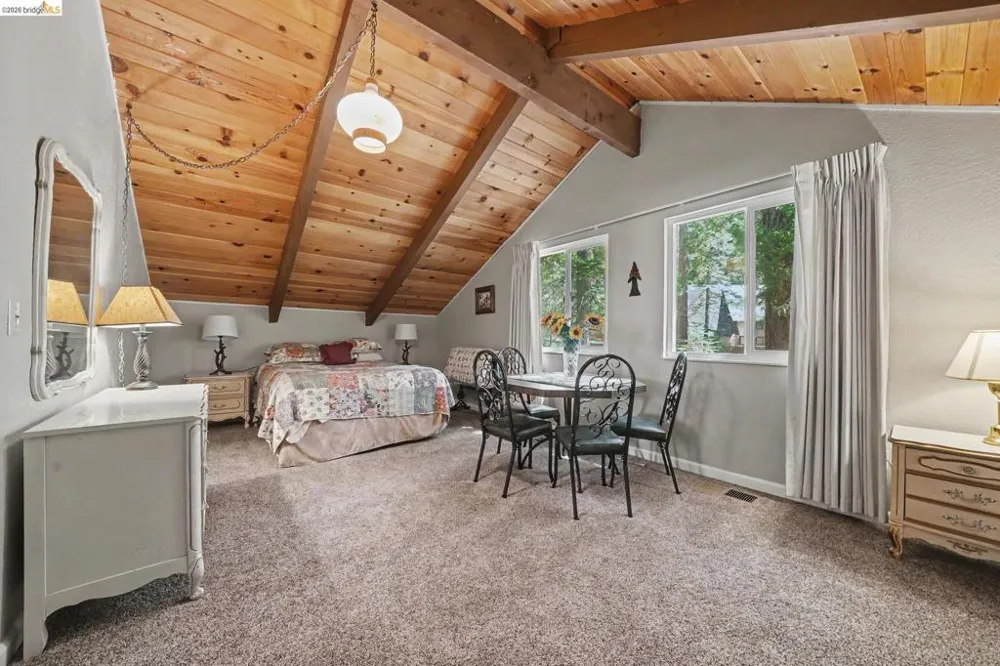 718 Mauna Kea Dr Arnold, CA 95223