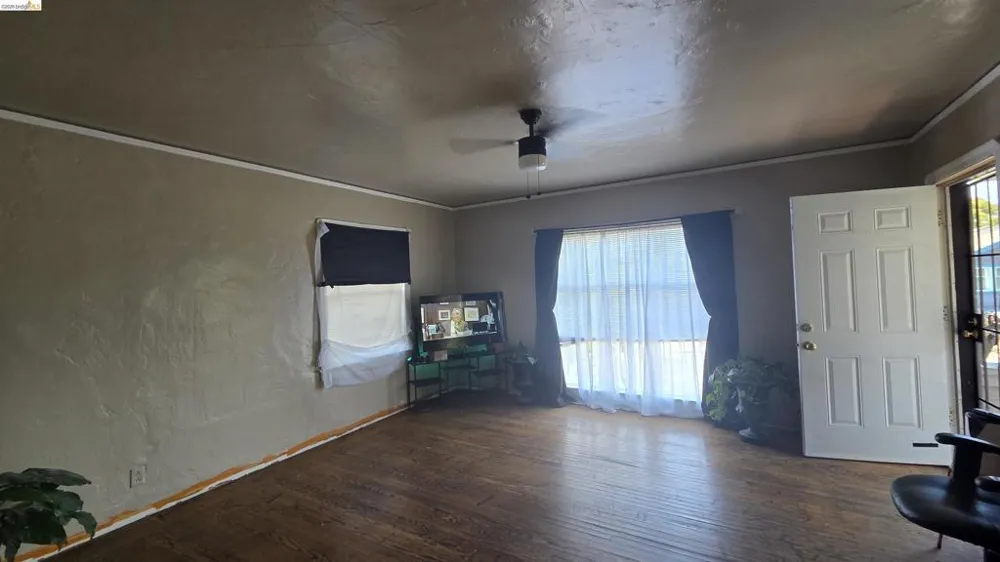817 Alameda St Vallejo, CA 94590
