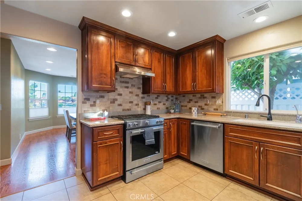 909 Saint Ann Paso Robles, CA 93446