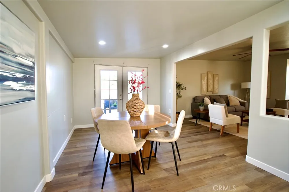 13425 Downey Ave Paramount, CA 90723