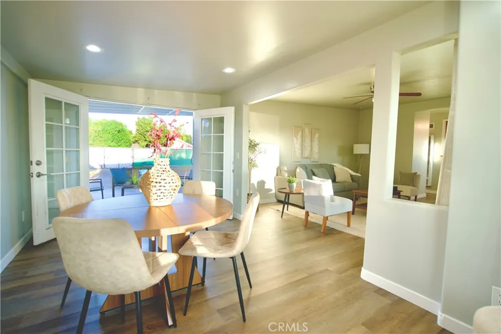 13425 Downey Ave Paramount, CA 90723