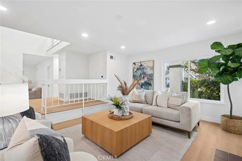 8715 Rogue River Avenue Fountain Valley, CA 92708