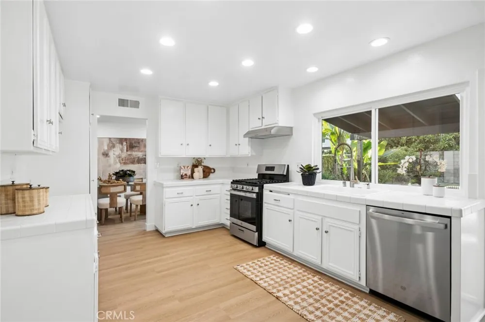 8715 Rogue River Avenue Fountain Valley, CA 92708