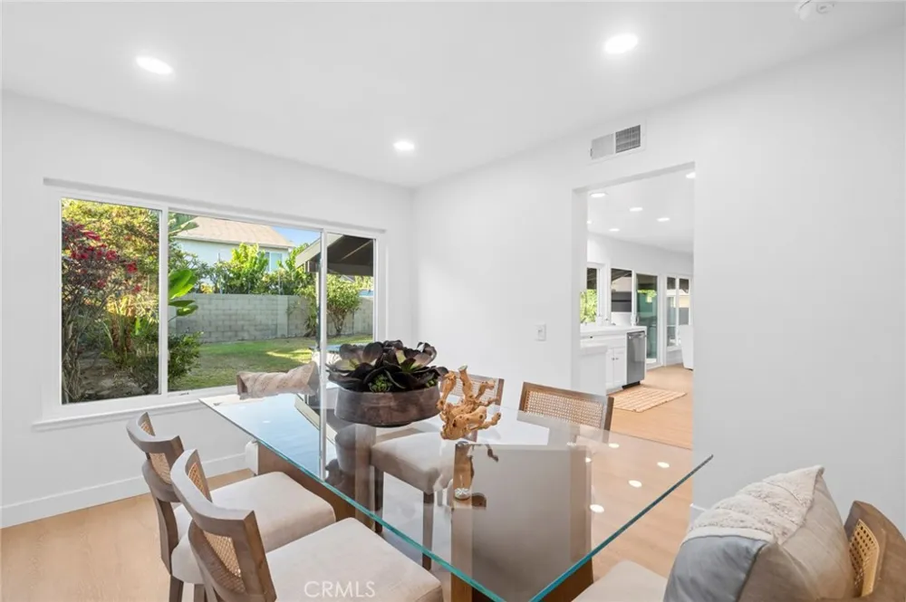 8715 Rogue River Avenue Fountain Valley, CA 92708
