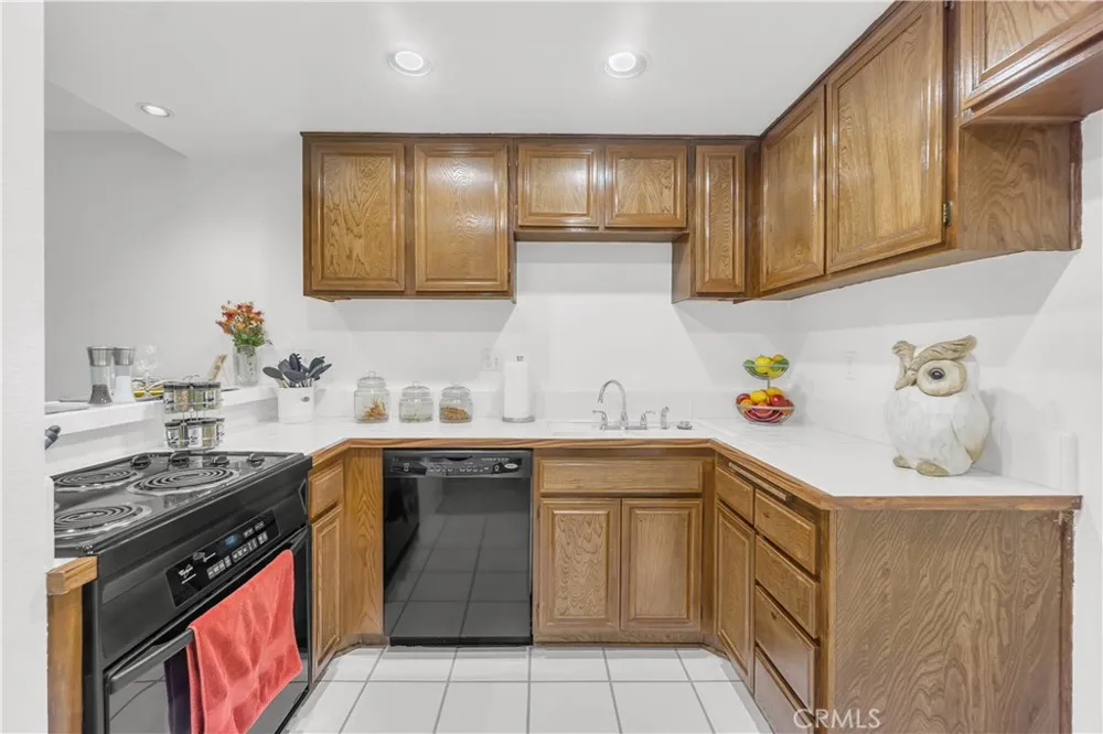 3054 Associated #22 Fullerton, CA 92835
