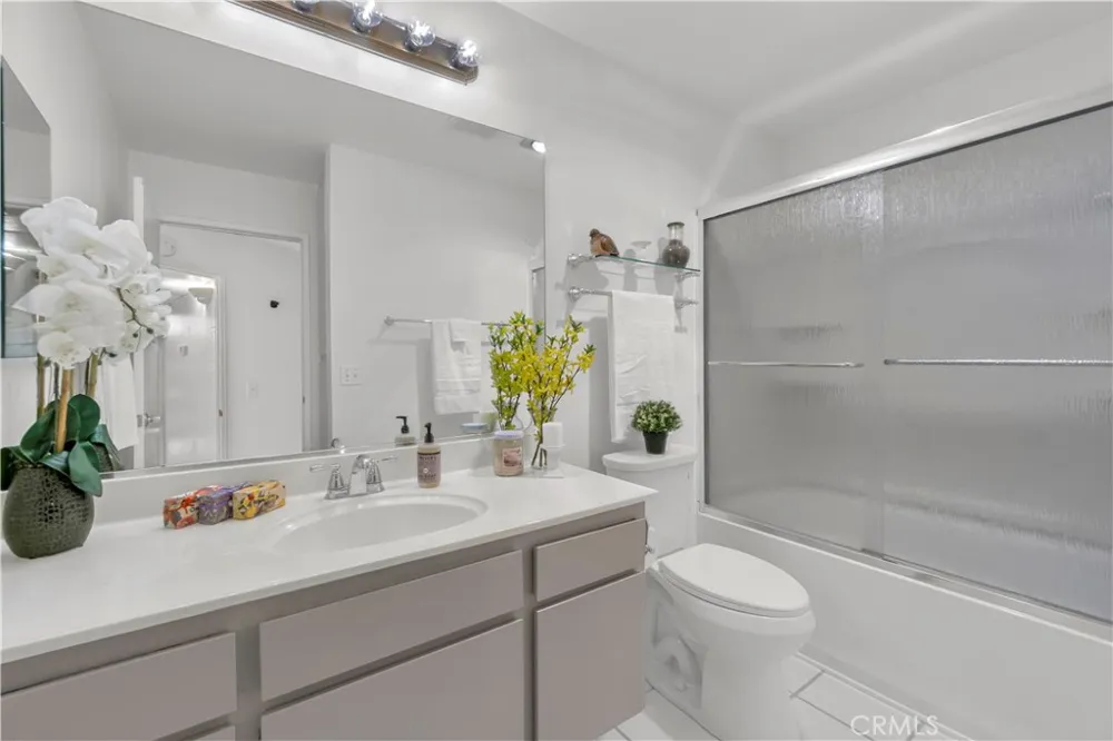3054 Associated #22 Fullerton, CA 92835