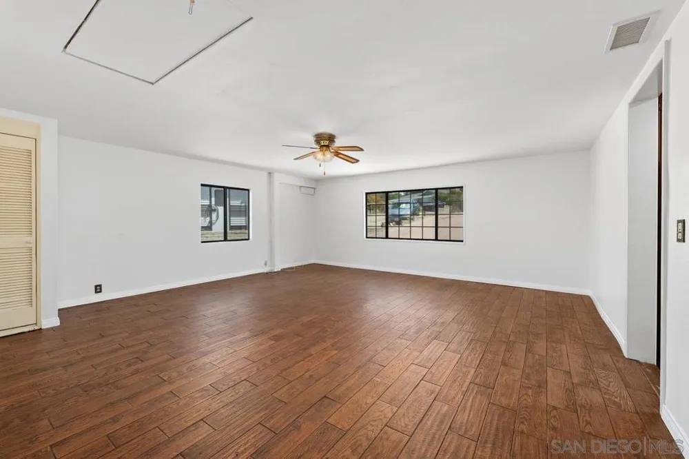 1081 Calle Mesita Bonita, CA 91902