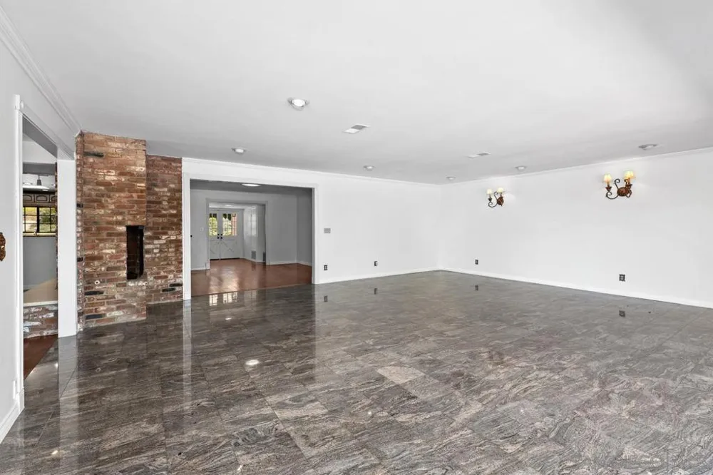 1081 Calle Mesita Bonita, CA 91902
