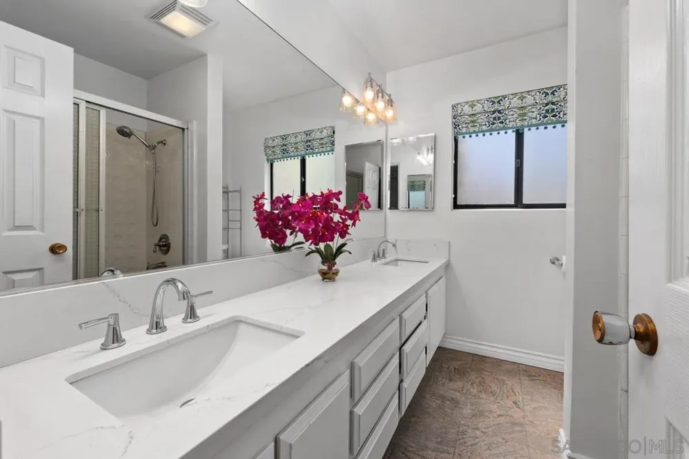 1081 Calle Mesita Bonita, CA 91902