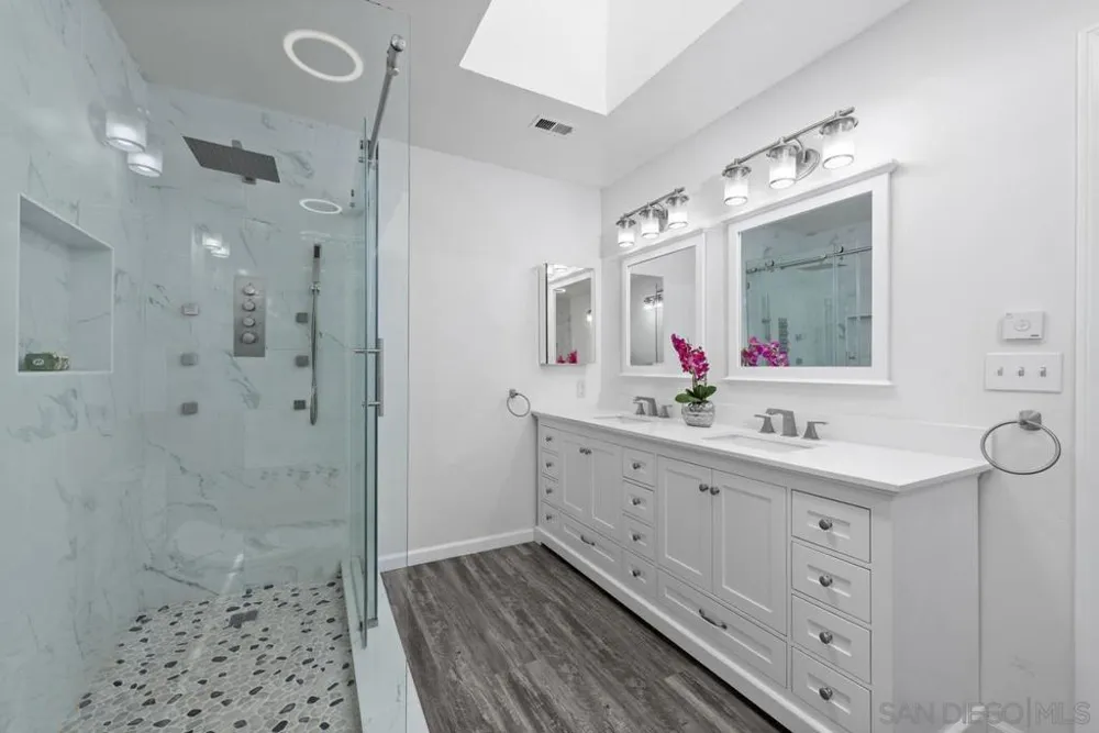 1081 Calle Mesita Bonita, CA 91902