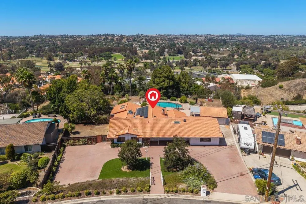 1081 Calle Mesita Bonita, CA 91902