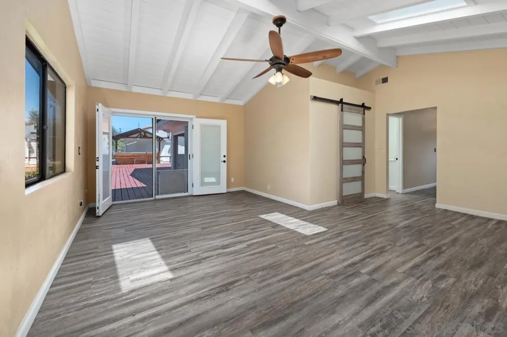 1081 Calle Mesita Bonita, CA 91902