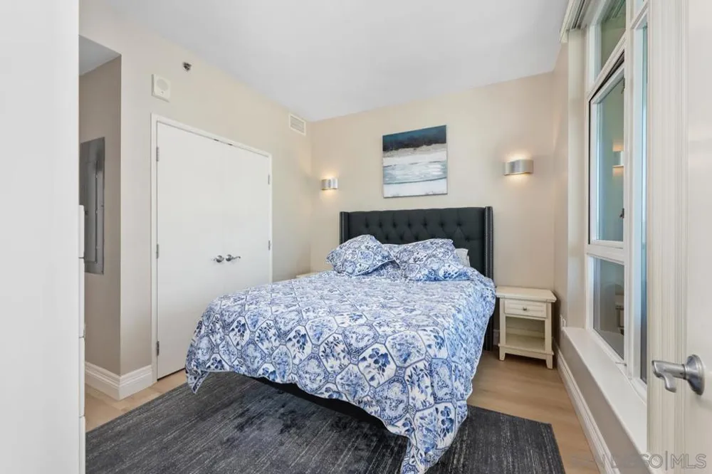 427 9TH #1008 San Diego, CA 92101