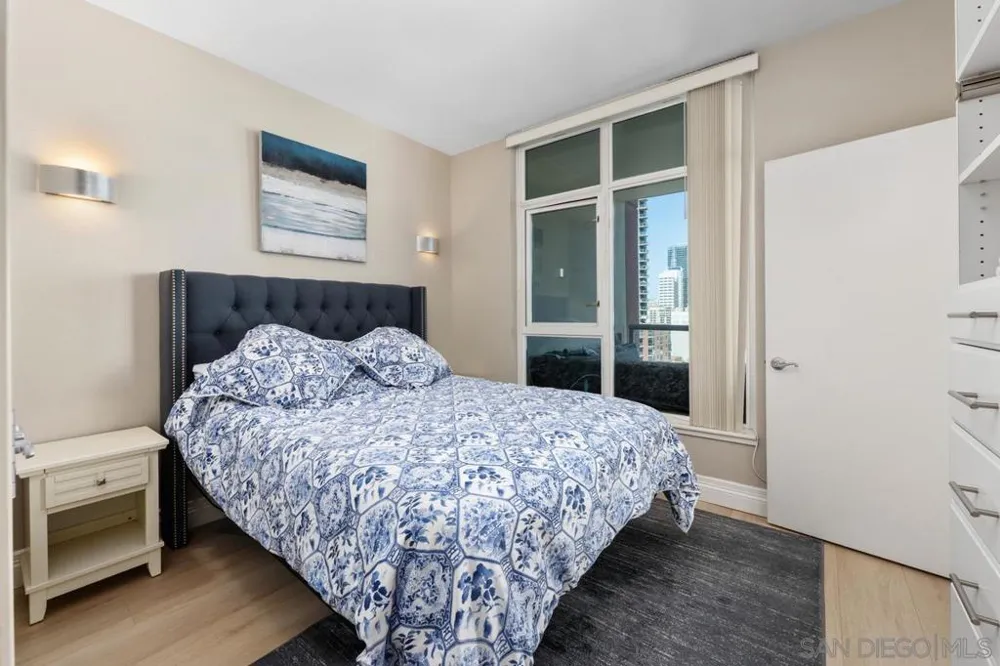 427 9TH #1008 San Diego, CA 92101