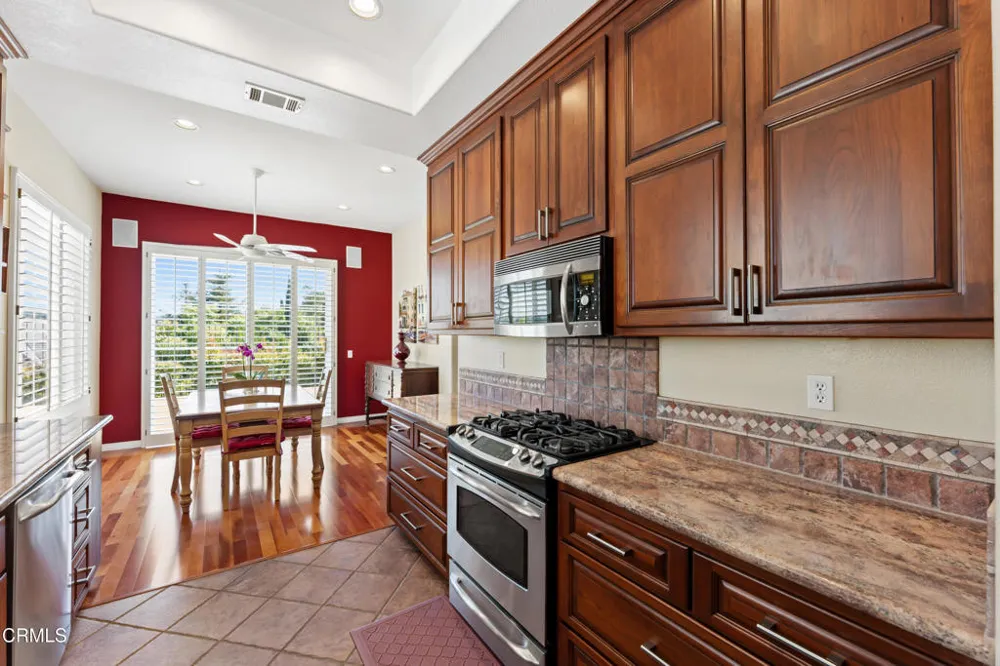 1022 Corte Augusta Camarillo, CA 93010