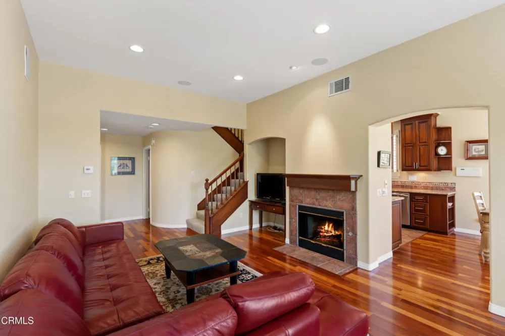 1022 Corte Augusta Camarillo, CA 93010