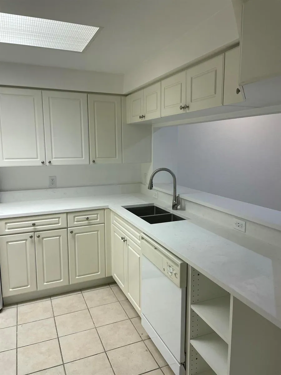 3023 Alcazar Place #106 Palm Beach Gardens, FL 33410