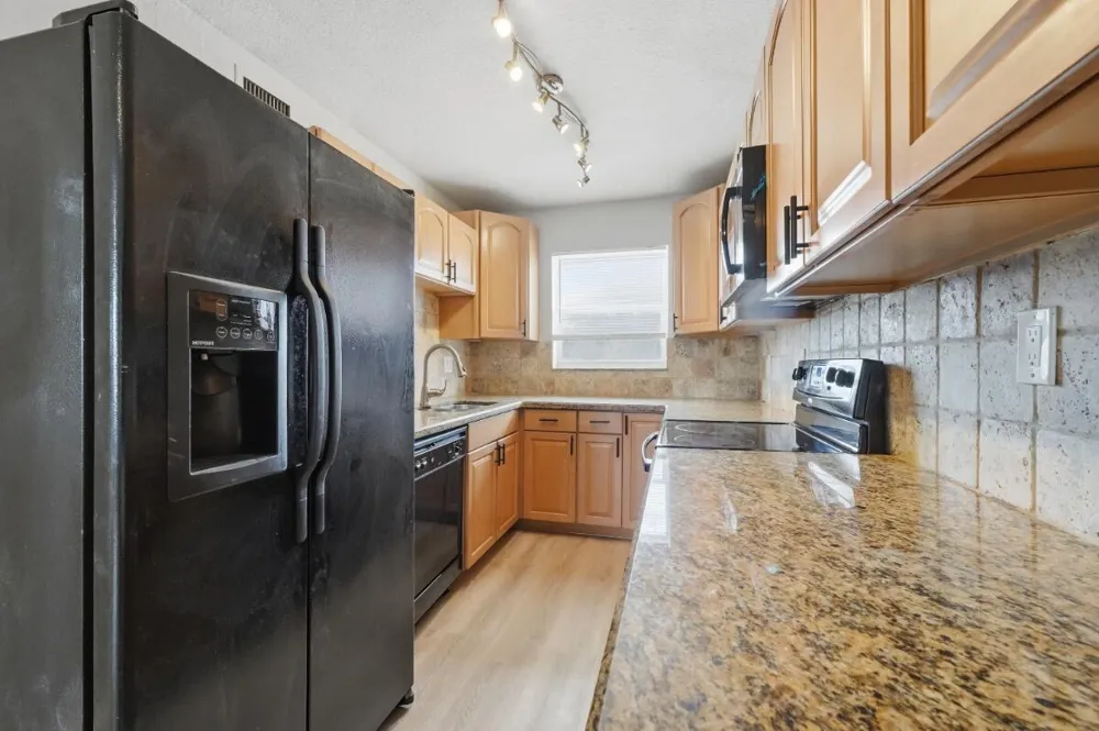 6191 SW 37TH STREET #210 Davie, FL 33314