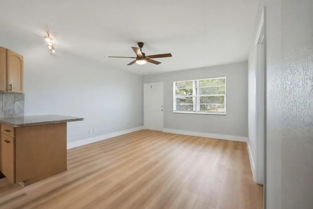 6191 SW 37TH STREET #210 Davie, FL 33314