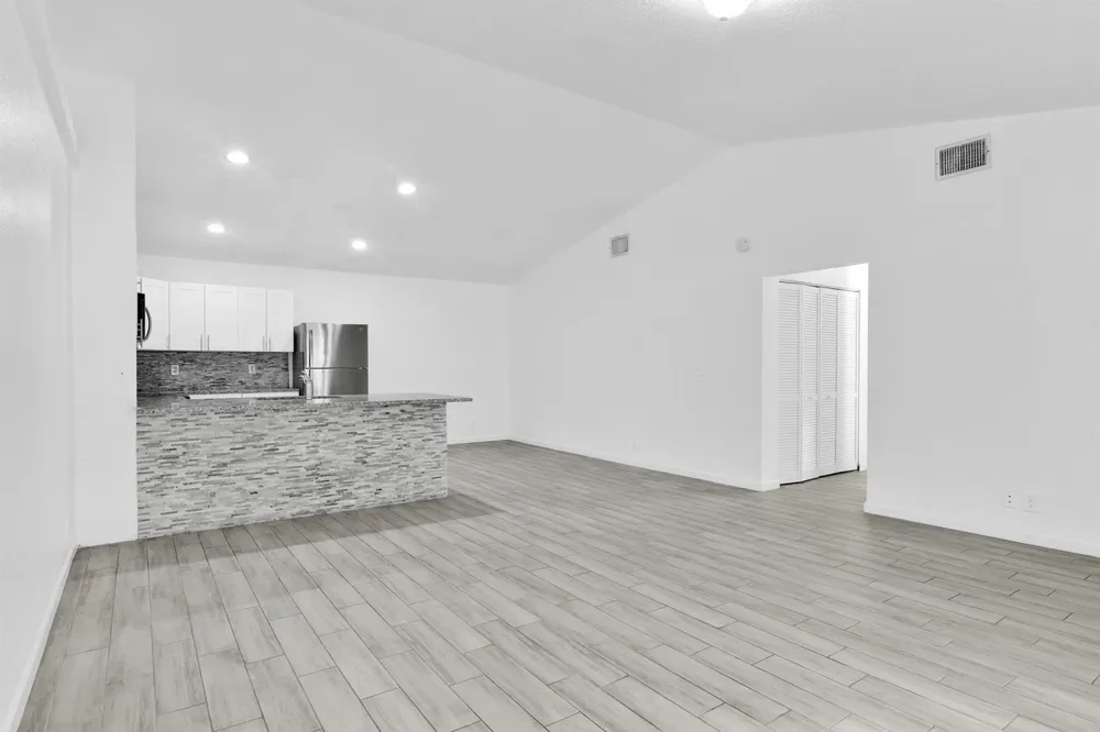 13978 Folkestone Circle Wellington, FL 33414