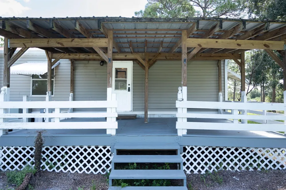 12851 NE 26th Avenue Okeechobee, FL 34972