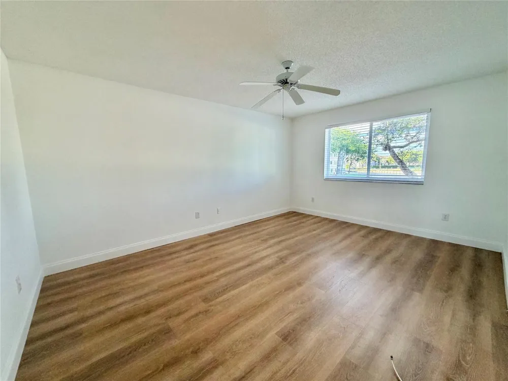 9587 WELDON CIRCLE #B204 Tamarac, FL 33321
