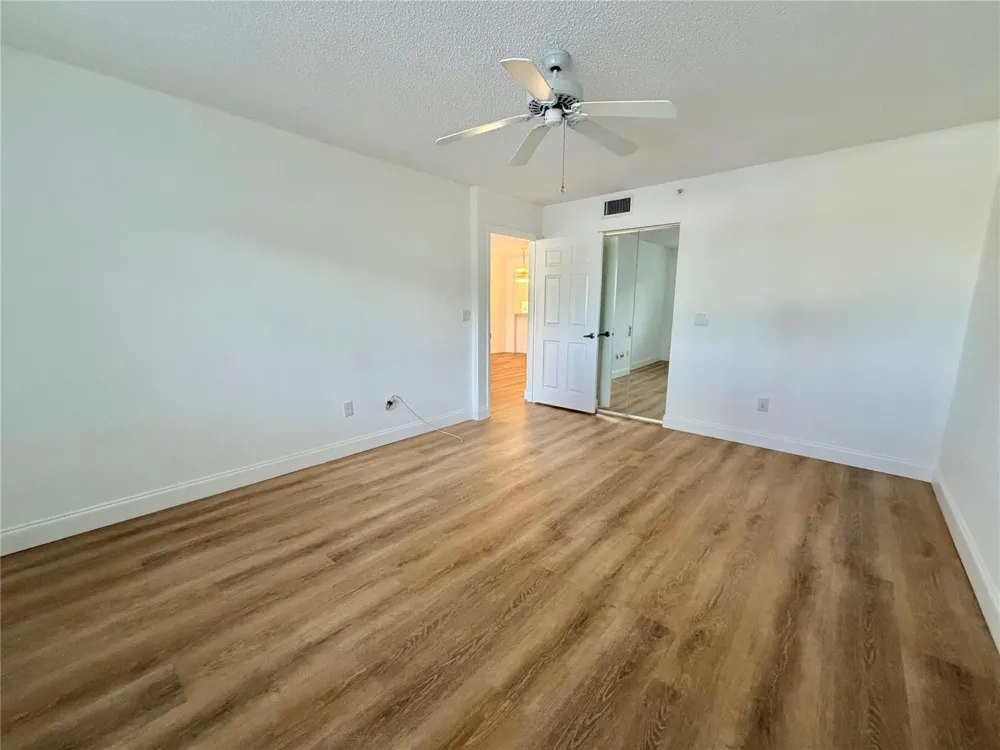 9587 WELDON CIRCLE #B204 Tamarac, FL 33321