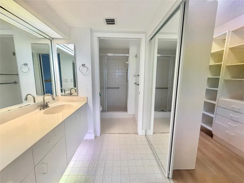 9587 WELDON CIRCLE #B204 Tamarac, FL 33321