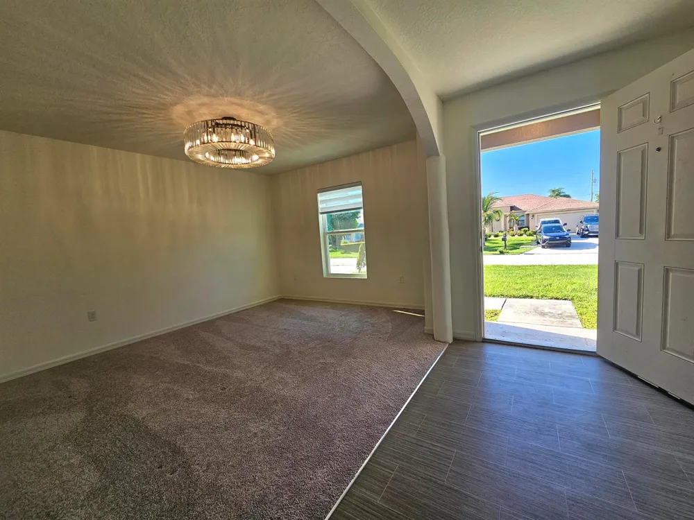 1465 SW SAN ESTEBAN AVENUE Port St. Lucie, FL 34953
