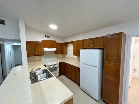 417 SW 25TH TERRACE