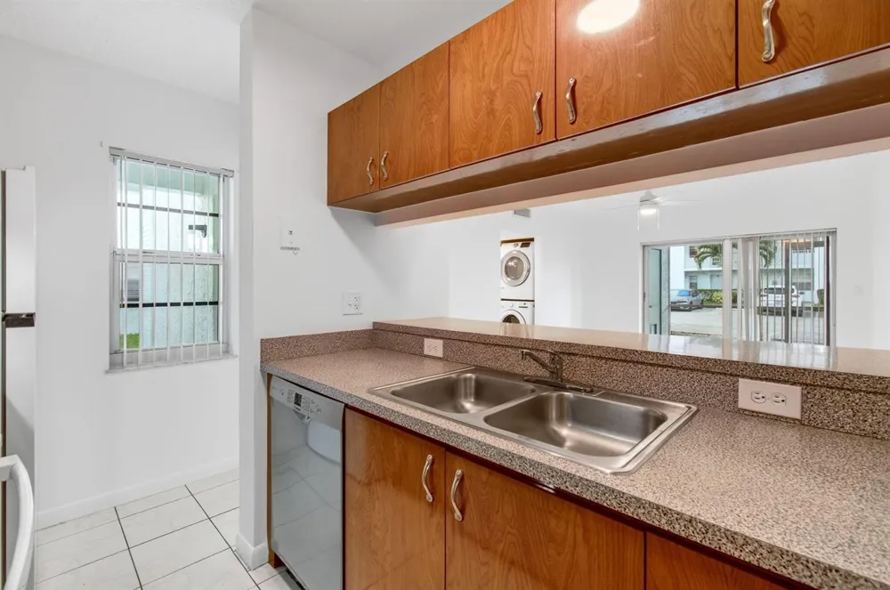 2720 Forest Hills Boulevard #102 Coral Springs, FL 33065