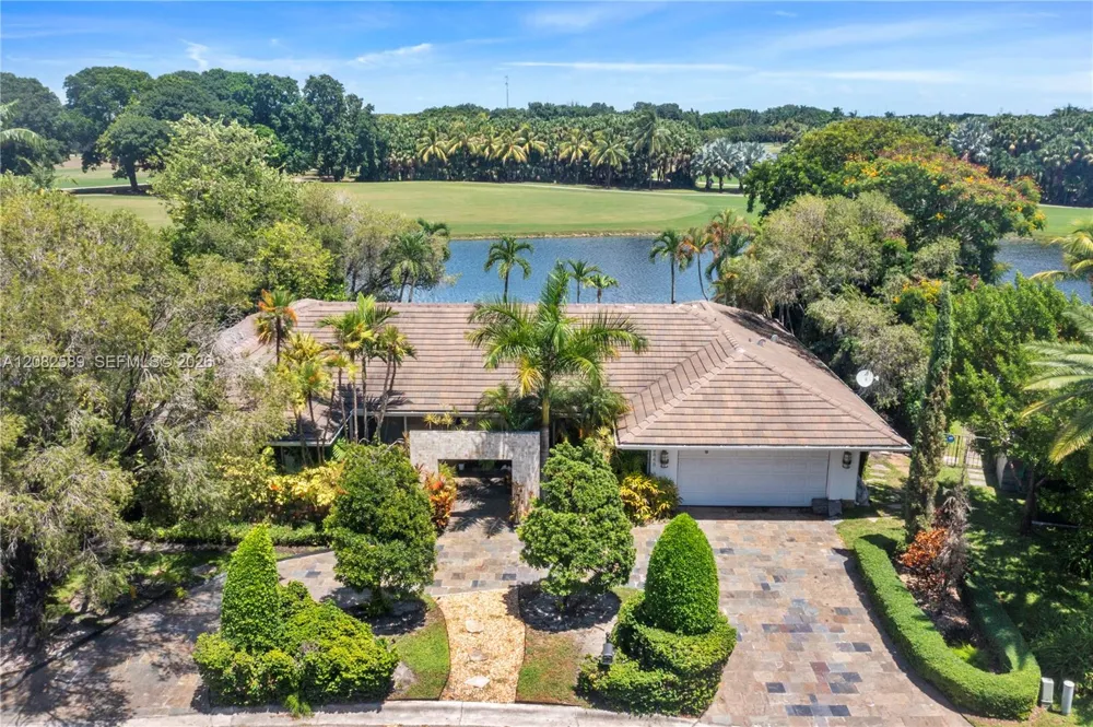 9448 NW 54th Doral Cir Ln Doral, FL 33178