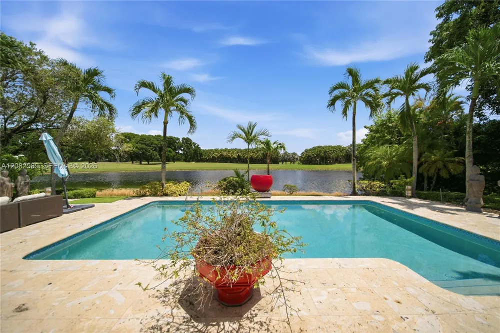 9448 NW 54th Doral Cir Ln Doral, FL 33178