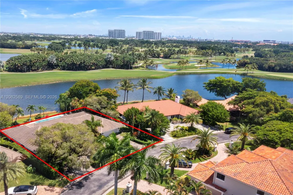9448 NW 54th Doral Cir Ln Doral, FL 33178