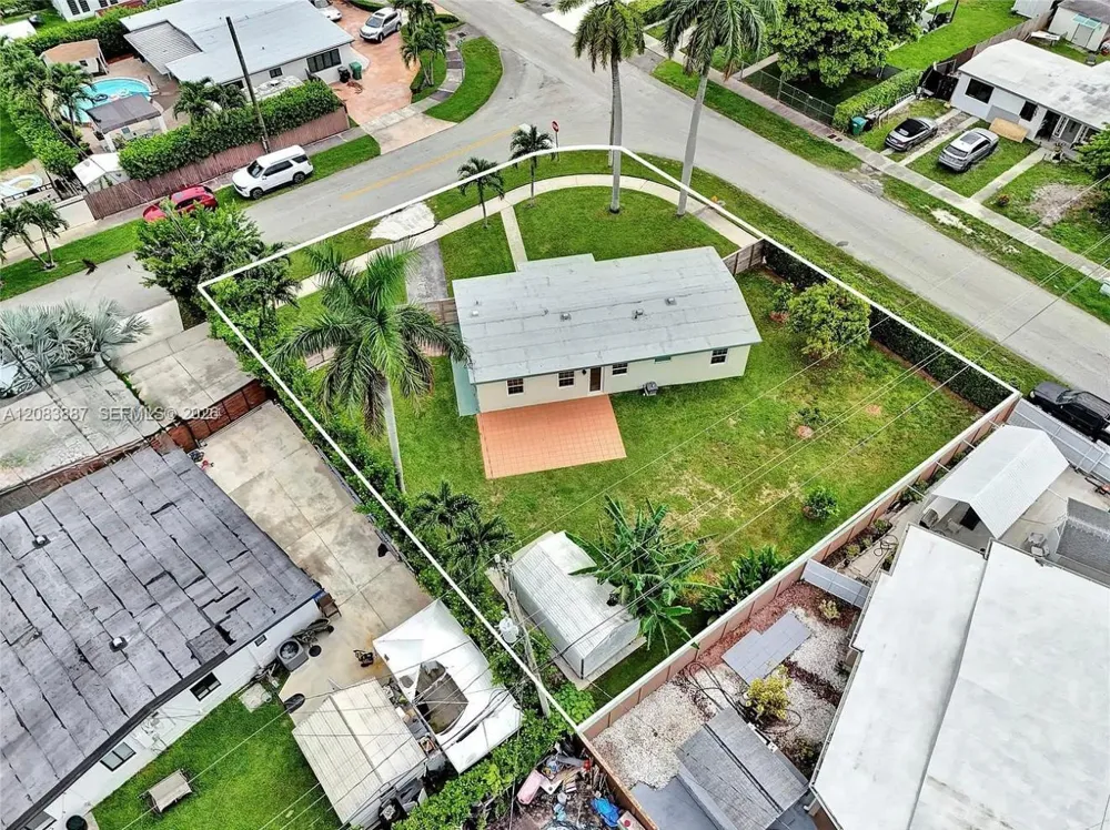 11250 SW 46th St Miami, FL 33165