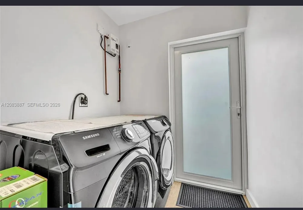 11250 SW 46th St Miami, FL 33165