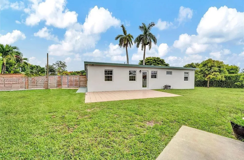 11250 SW 46th St Miami, FL 33165