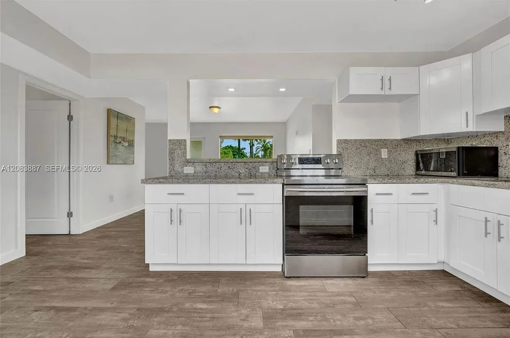 11250 SW 46th St Miami, FL 33165