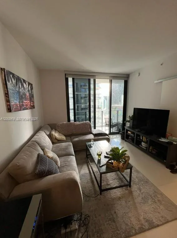 1010 Brickell Ave #2308 Miami, FL 33131