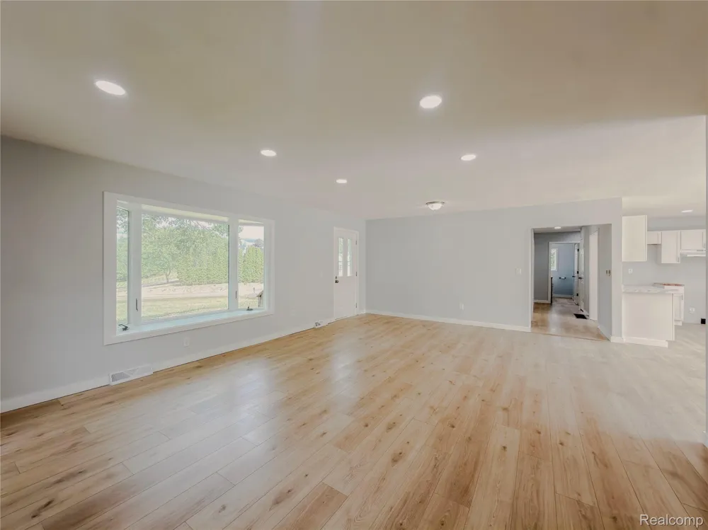 12248 E Atherton Road Davison Township, MI 48423
