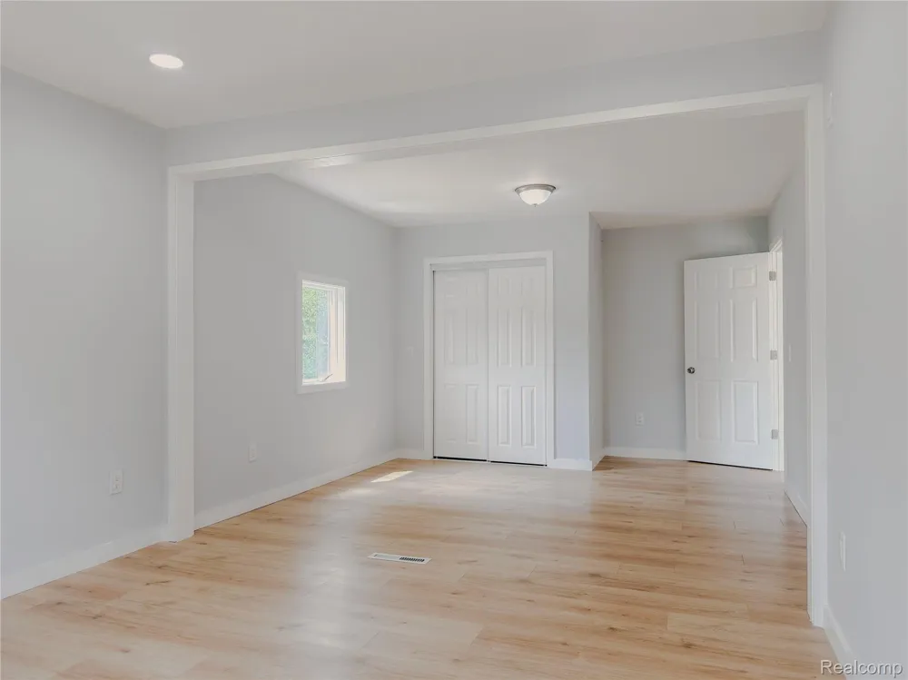 12248 E Atherton Road Davison Township, MI 48423