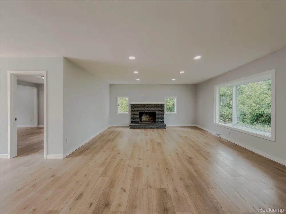 12248 E Atherton Road Davison Township, MI 48423