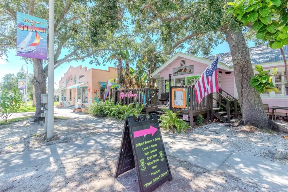 2850 59TH STREET S #314 Gulfport, FL 33707