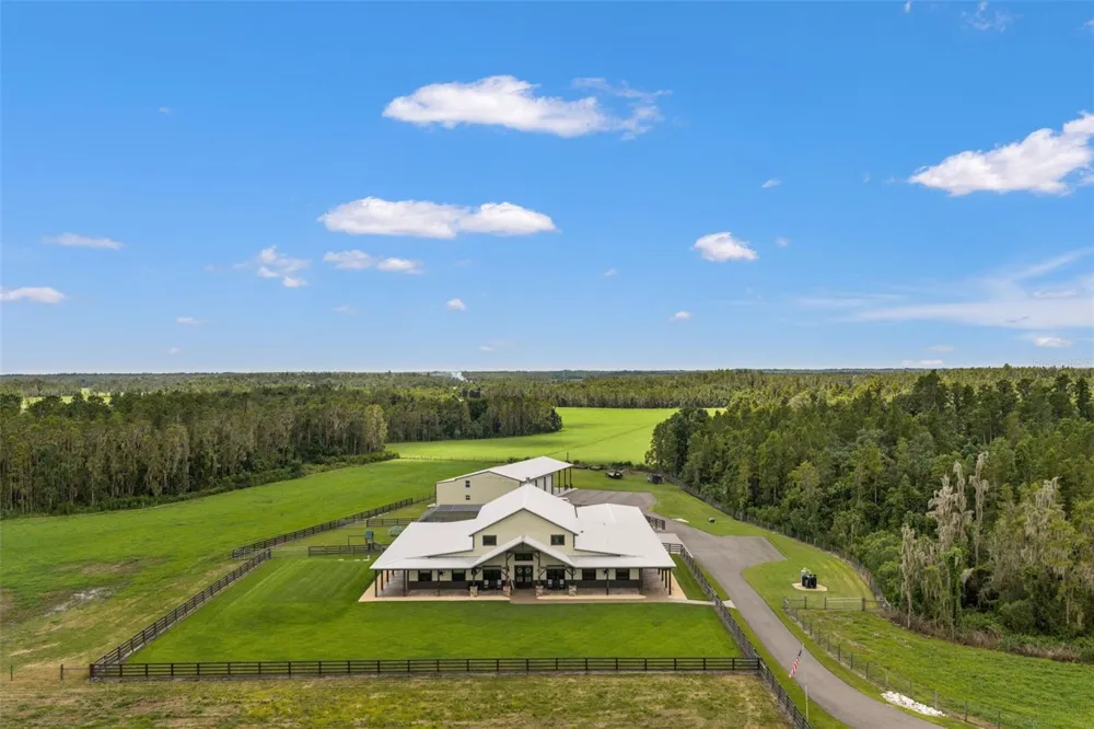 11657 MOORE ROAD Lakeland, FL 33809