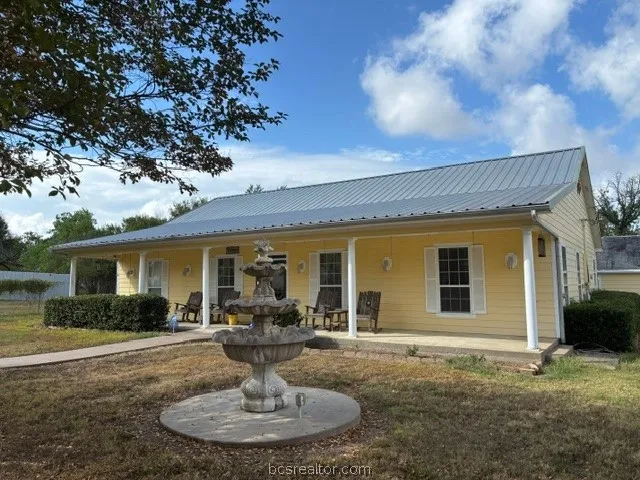 301 Beech Street Calvert, TX 77837