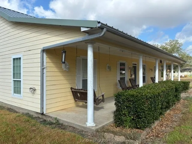 301 Beech Street Calvert, TX 77837