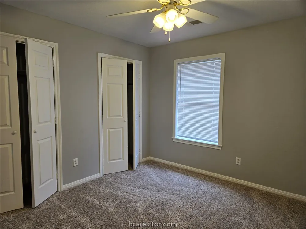 1742 Rock Hollow Loop Bryan, TX 77807
